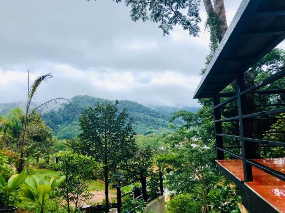 Baanhatsompaen Homestay Ранонг Екстер'єр фото